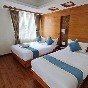 Hotel Aela Suites 